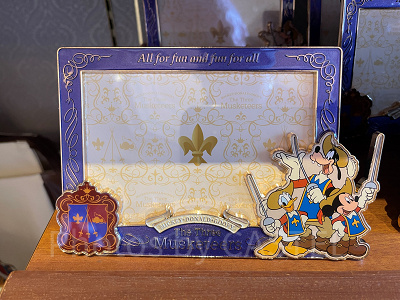 フォトスタンド(三銃士グッズ)