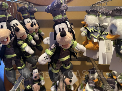 2025】ディズニーぬいぐるみバッジまとめ！ランド・シー限定ぬい