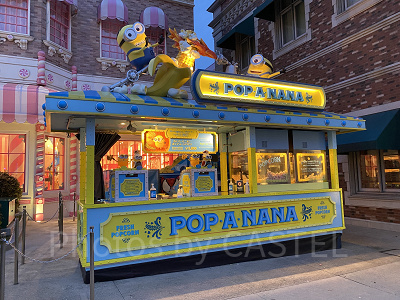ミニオン・パーク前のポップコーンワゴン：ポパ・ナーナ