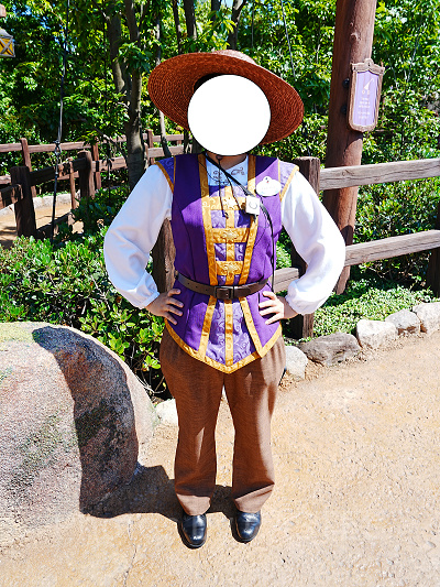 ラプンツェルのランタンフェスティバルのキャストコスチューム