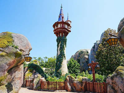 ファンタジースプリングスにあるラプンツェルの塔