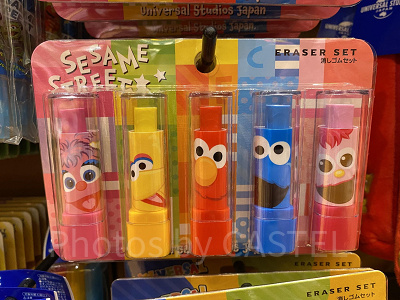 セサミストリートのリップスティック型消しゴムセット