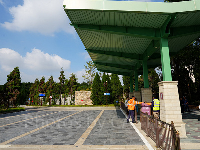 上海ディズニーホテル:ディズニータウン側パークエントランス付近にあるバス乗り場