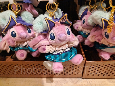 上海ディズニーカリブの海賊グッズ：海賊エンジェルのぬいぐるみキーチェーン
