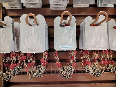 上海ディズニーカリブの海賊グッズ：海賊ネックレス