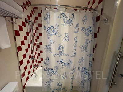 上海ディズニートイストーリーホテル：バスルーム