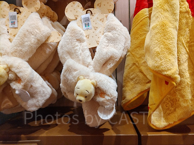 上海ディズニーくまのプーさんグッズ:プーさんのマフラー