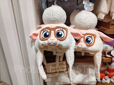 上海ディズニーズートピアグッズ：ベルウェザーのファンキャップ