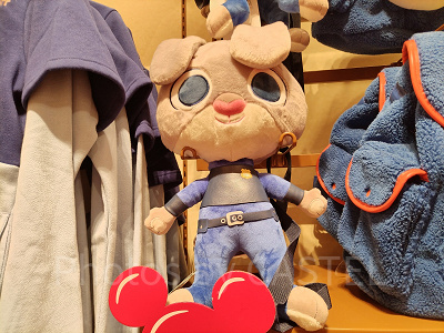 上海ディズニーズートピアグッズ：ジュディのぬいぐるみリュックサック