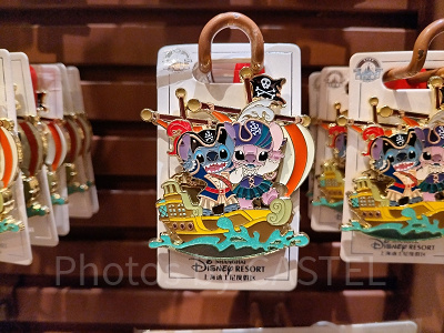上海ディズニーランドグッズ:スティッチの海賊ピンバッジ
