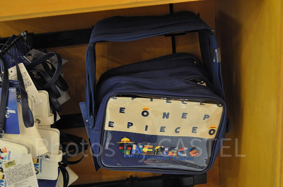 ショルダーバッグ（クリアポケット付き）