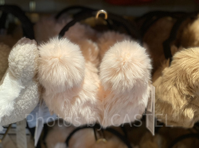 横からみた耳あて（ピンク）