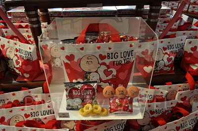 スヌーピー「BIG LOVE FOR YOU」バッグ入りアソートスイーツ