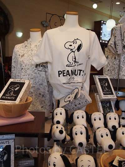 スヌーピークラシックデザインTシャツ