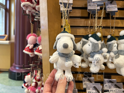 スヌーピーのマスコットキーチェーン(クリスマスグッズ2025)