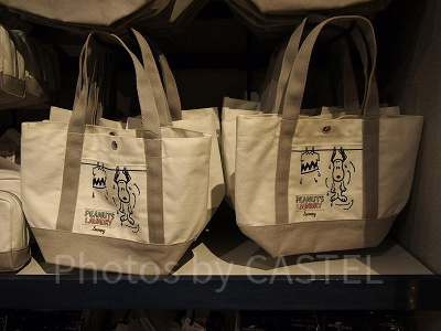 スヌーピーPEANUTS LAUNDRY(ピーナッツ・ランドリー)のトートバッグ