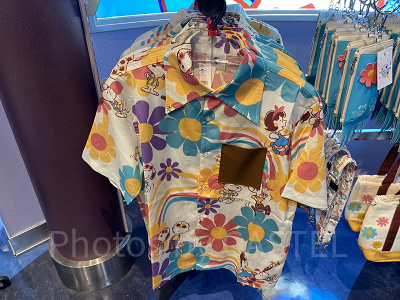 スヌーピーの半袖シャツ