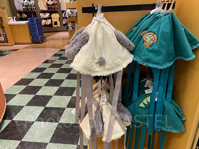 スヌーピーのひも付きハット