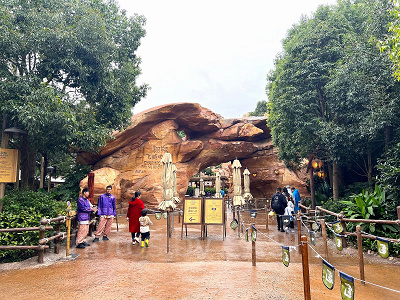 上海ディズニーランドのソアリン