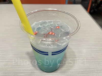 スパークリングカクテル（フルーツリキュール＆ピーチ）