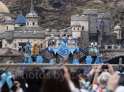 ミッキー広場から見たスパークリング・ジュビリー・セレブレーション