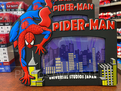 スパイダーマン