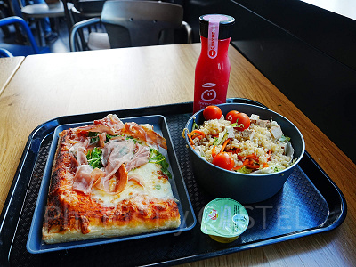 スターク・ファクトリーのメニュー