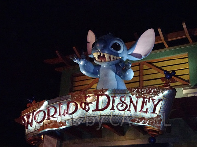 スティッチ。水をかけてくるので注意！