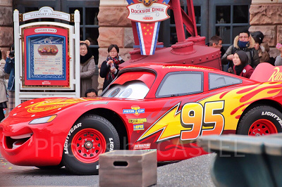 ドックサイドダイナー前で停止