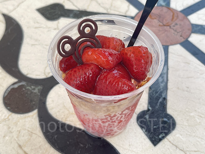 ストロベリー＆バルサミコのグラニータ