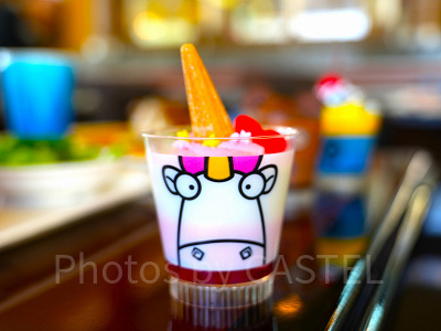 スタジオスターズレストラン:フラッフィ ~ミルクプリン&ストロベリーパンナコッタ~