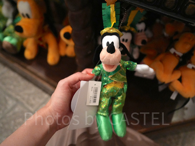 ぬいぐるみバッジ（ディズニー40周年グッズ）