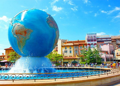 ディズニーシーの玄関口・アクアスフィア