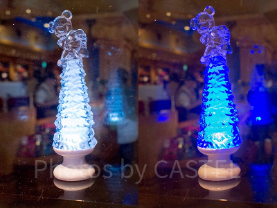 ライティングツリーは白と青に光るよ♪