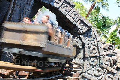 360°ループのある唯一のアトラクション