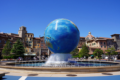 冒険とイマジネーションの海東京ディズニーシーのシンボルアクアスフィア