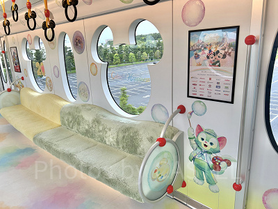 座席の側面には、それぞれのキャラクターを連想させるモチーフも（カラフルハピネスライナー）