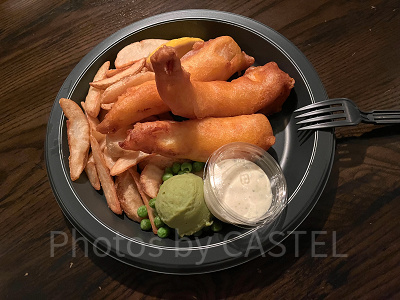 三本の箒のメニュー：フィッシュ＆チップス