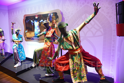 東京ディズニーリゾート アンコール! ザ・モーメンツ展:ボンファイアー・ダンスのコスチューム
