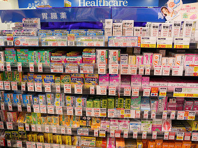 イクスピアリ内のトモズ