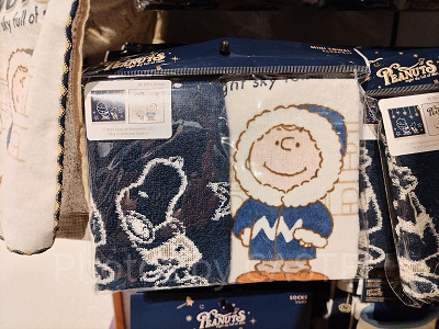 ユニバクリスマスグッズ2024：ミニタオルセット（冬服スヌーピー&チャーリー）