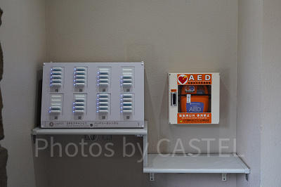  USJモバイルバッテリーレンタルサービス：セントラルパーク入り口の男子トイレ