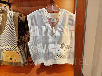 USJ冬グッズ:ハローキティのベスト