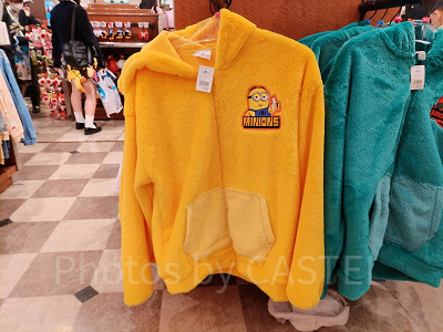 USJ冬グッズ:ミニオンのボアパーカー