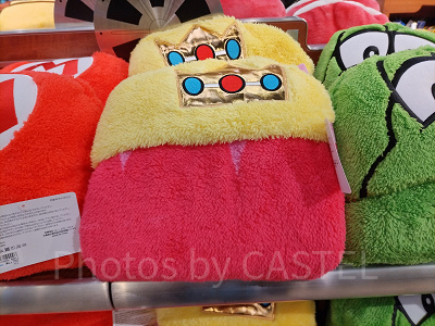 USJ冬グッズ:ピーチ姫のフード付きポンチョ