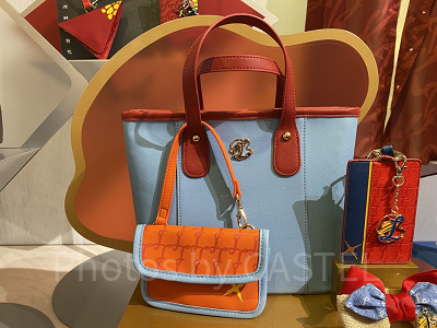 USJ×ワンピースコラボグッズ：ポーチ付きトートバッグ(ルフィ)