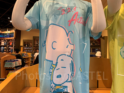 USJ/スヌーピーの水色Tシャツ