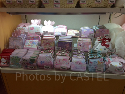 ビレッジショップのお財布コーナー