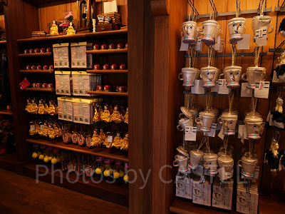 「ビレッジショップス」