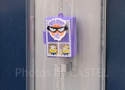 VILLAINS HQモチーフのキーチェーン